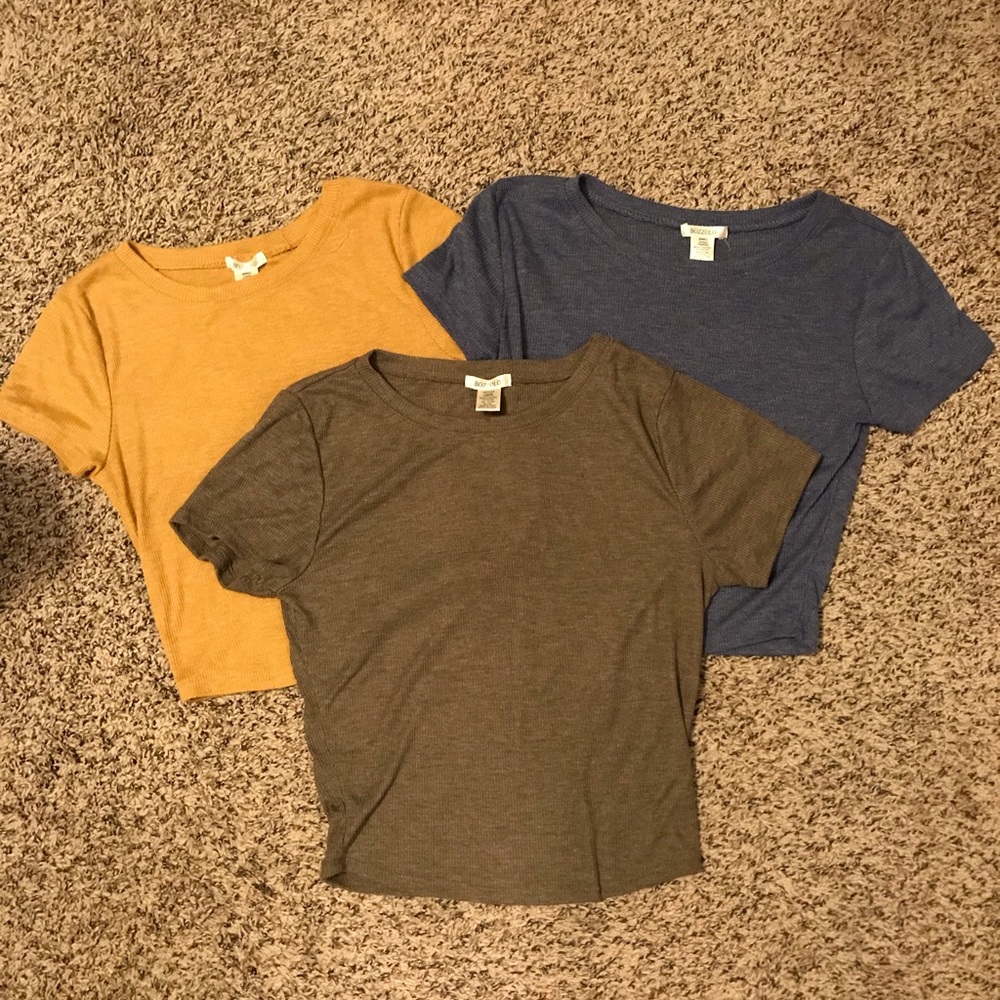 (3) Bozzolo cropped short sleeve shirts